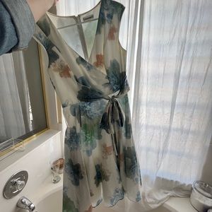 Calvin Klein MIDI Floral Dress